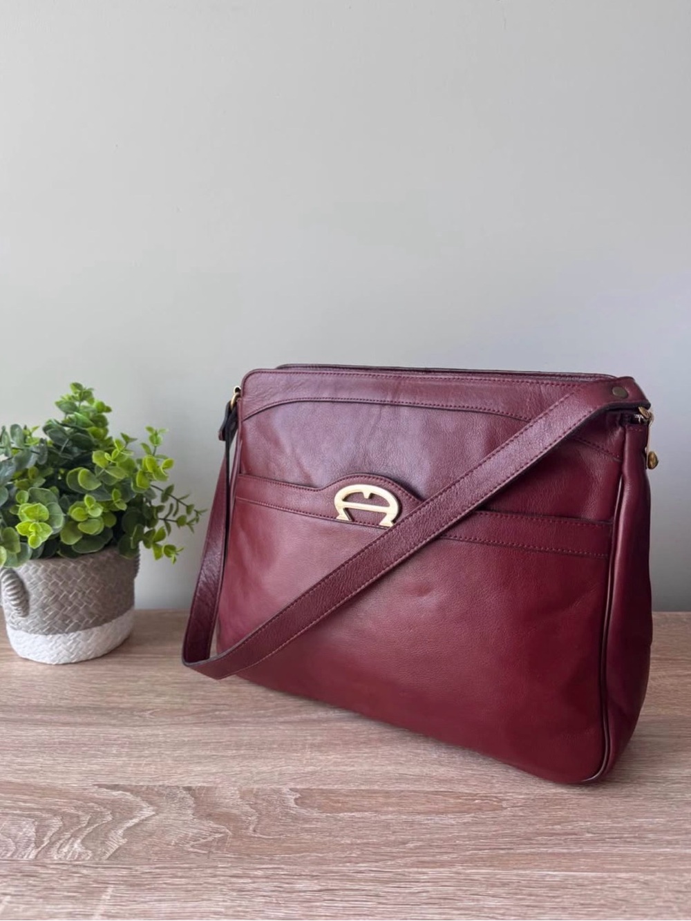 Vintage 1970 Etienne Aigner Oxblood Leather Shoulder Bag
